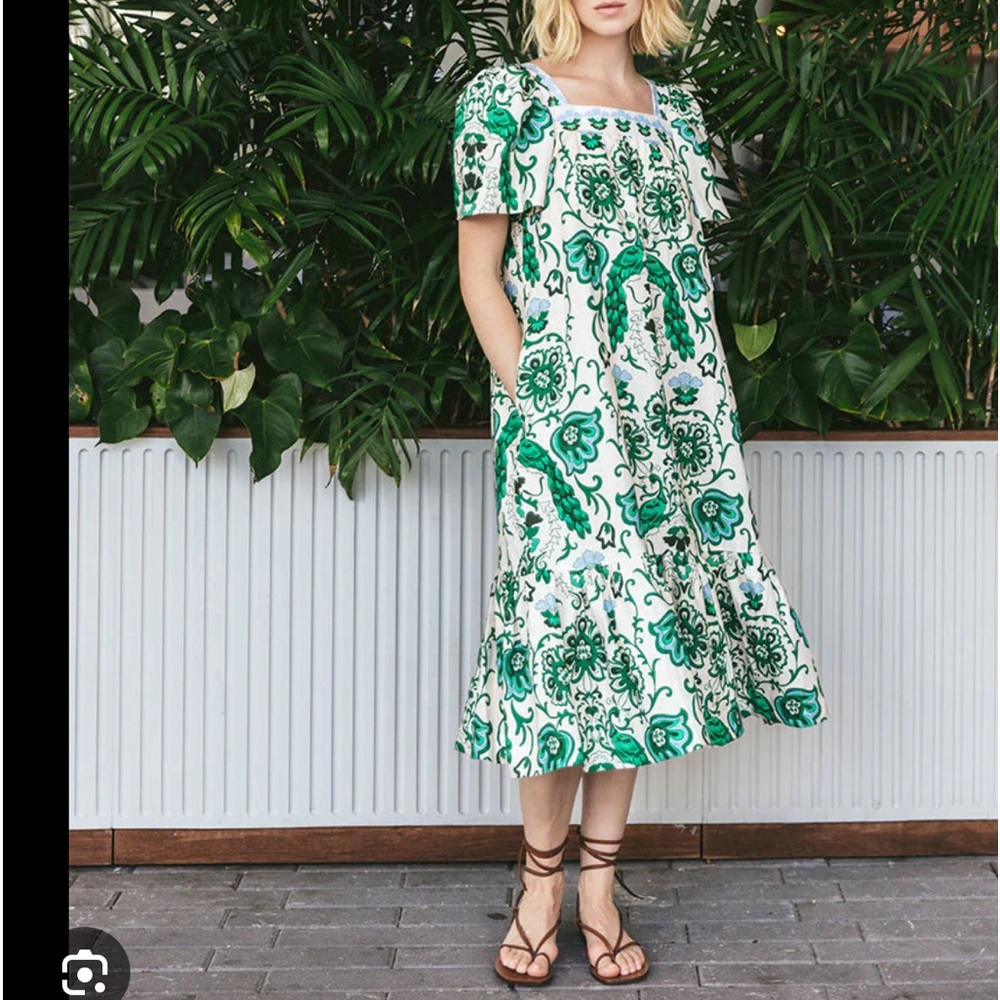 NWT Cara Cara Chani dress peacock print size medium